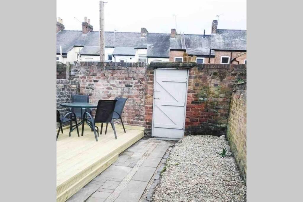 The Terrace Chester, Modern 3 Bed House Exterior foto